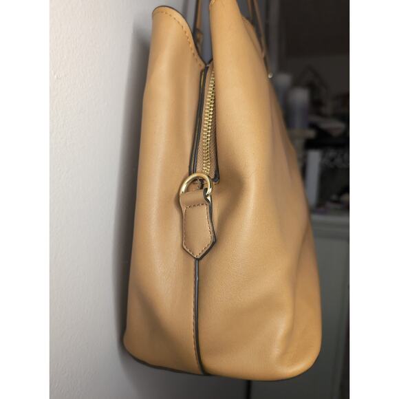 Steve Madden quilted camel tan fall shoulder bag - Picture 5 of 10